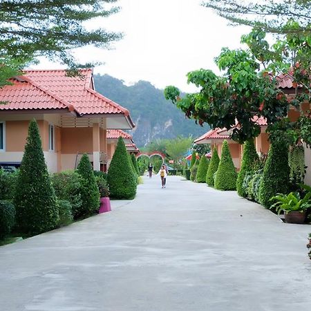 Naris Phuview Resort Satun Exterior foto