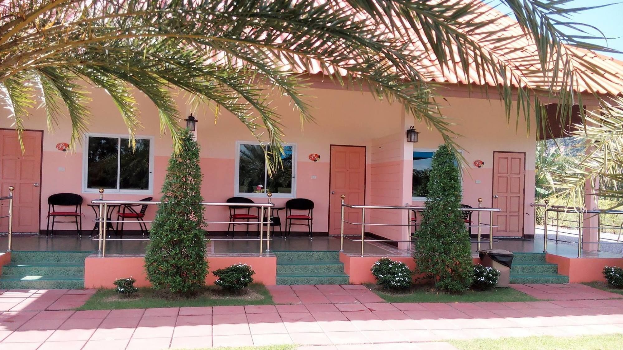 Naris Phuview Resort Satun Exterior foto